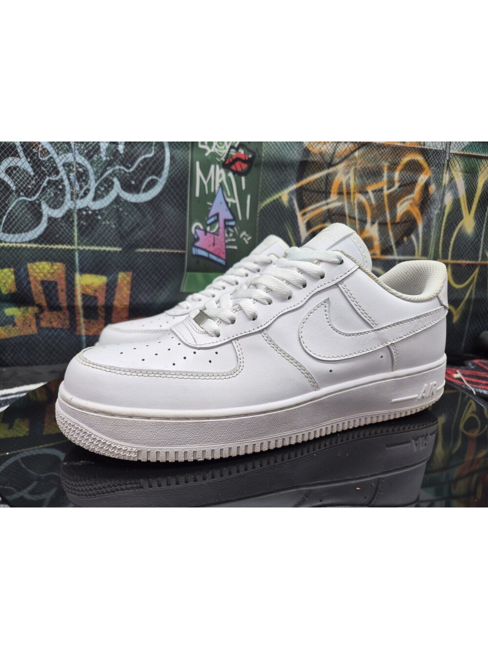 Men’s Nike Air Force 1 Men's Size 10M Women's 11.5W Triple White Casual Sneakers